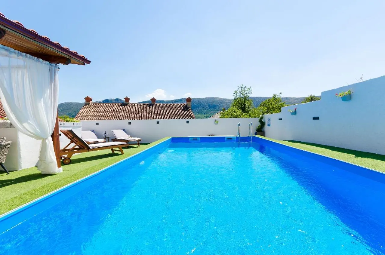 Prázdninový dům House Bozica With Sauna And Pool Tribalj  Chorvatsko