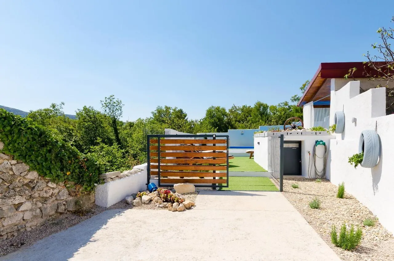 Prázdninový dům House Bozica With Sauna And Pool Tribalj