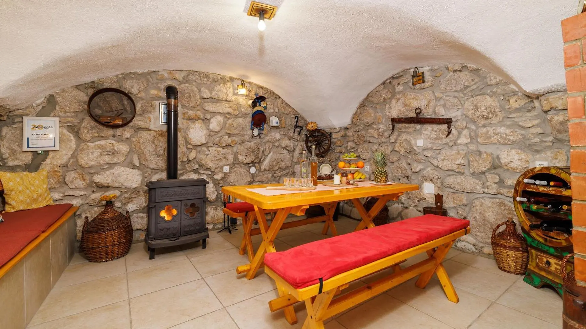 House Bozica With Sauna And Pool Tribalj